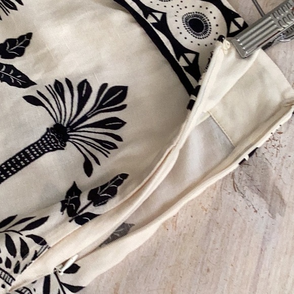 Scarlett Poppies Off White & Black Linen Blend Skirt  Embroidery Details - Picture 7 of 8